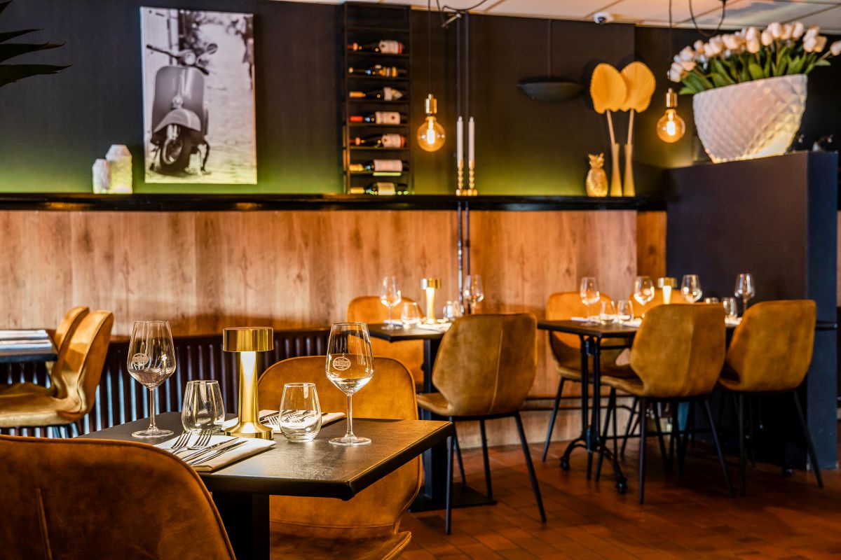 Interieur van Restaurant Uw Chef in Tricht